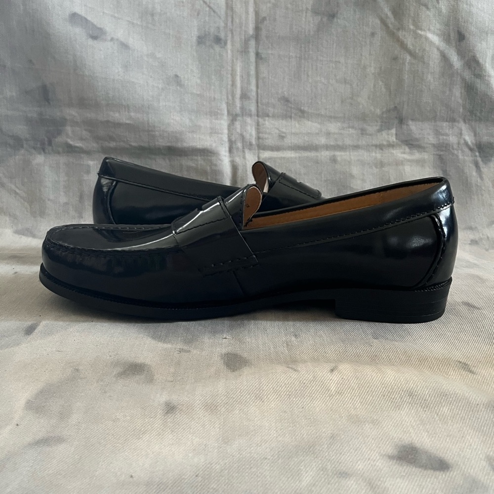 G.H. Bass and Co. Larson Weejuns Loafers - Picture 5 of 10